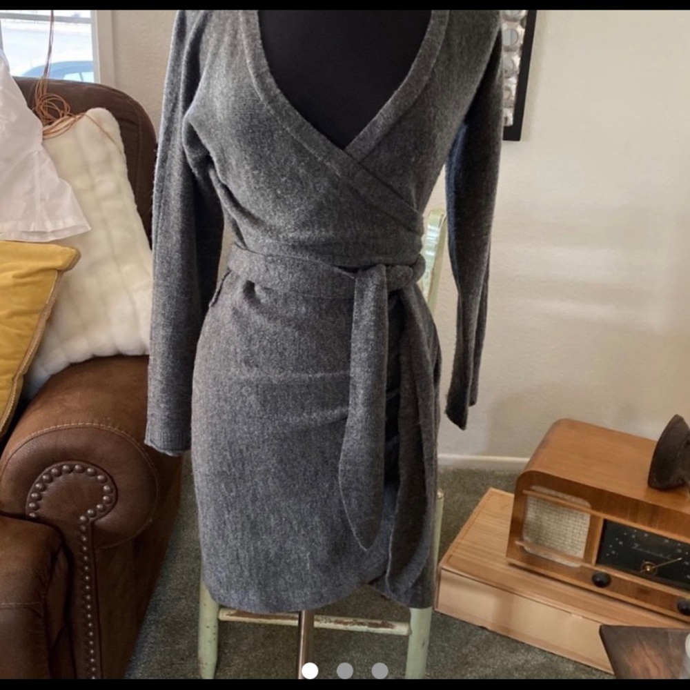 Ambercrombie &Fitch Sweater